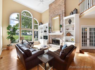 2449 Legacy Dr, Aurora, IL 60502