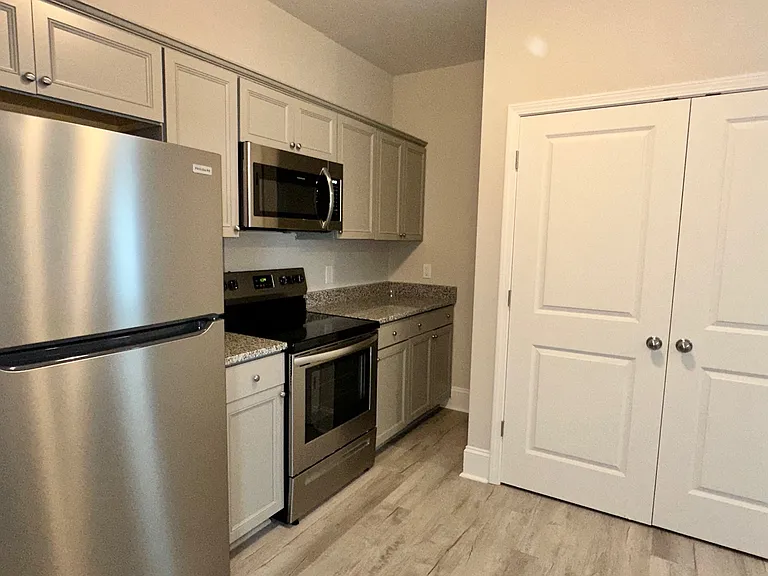 2879B Jubilee Dr — Photo 9