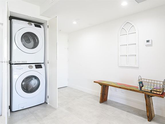 3rd image of 19370 Collins Ave APT 1126