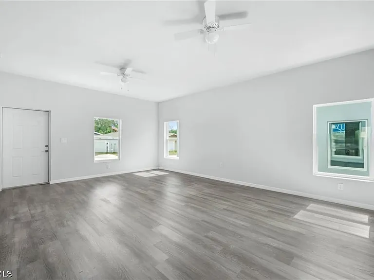 1483 Las Villas Blvd S — Photo 13