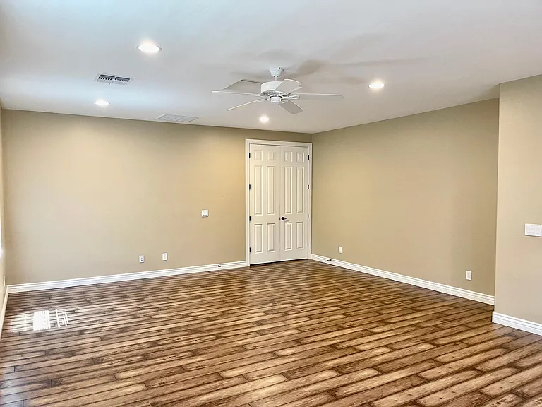 2267 E Tomahawk Dr — Photo 28