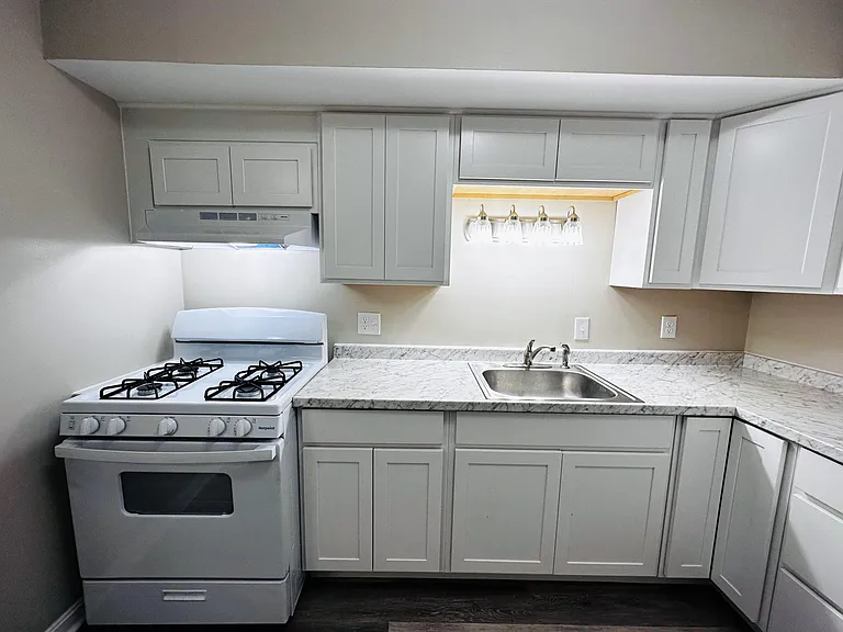 115 Carman Ave #24 — Photo 15