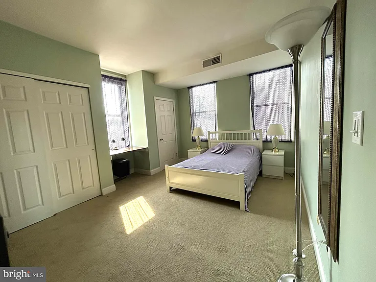 727 S 2nd St #3F — Photo 10