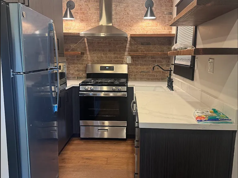1259 Market St #3 — Photo 10