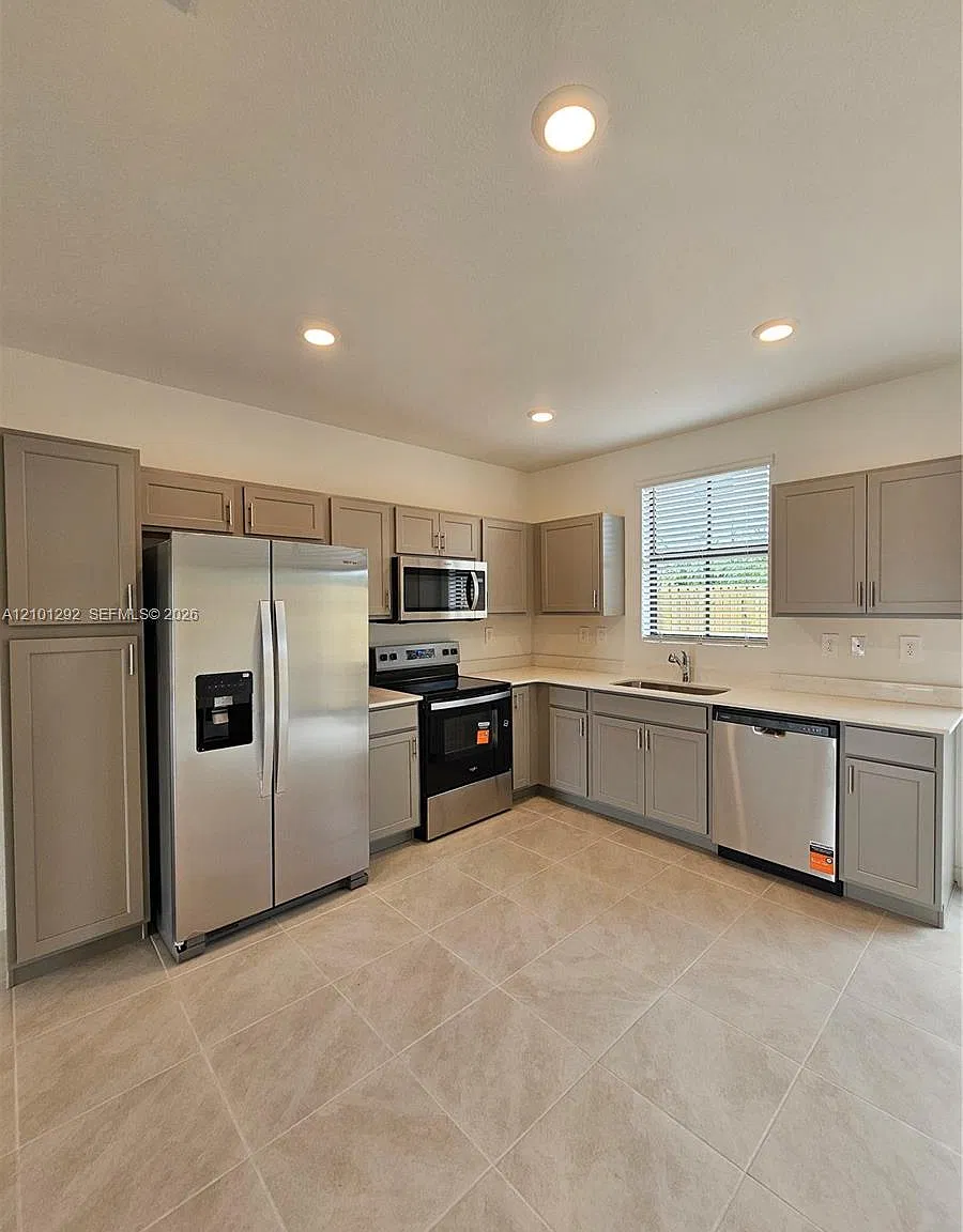 Miami Land And Developmen — Photo 4