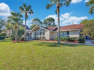 5017 Riverside Dr, Brunswick, GA 31520