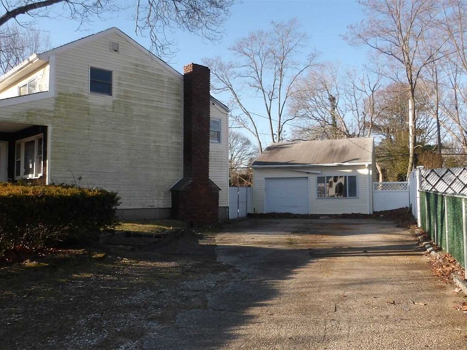 287 Eastwood Blvd, Centereach, NY 11720 Zillow