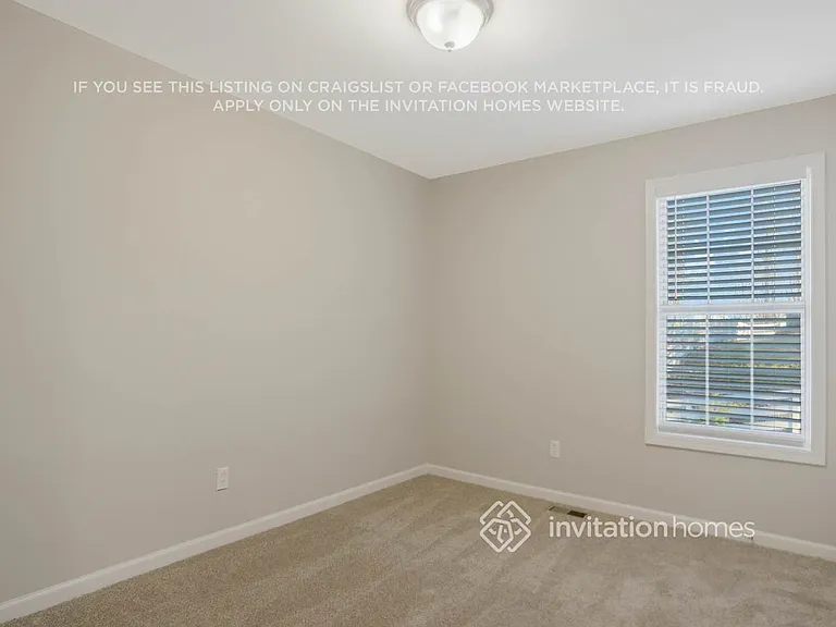 3335 Catalina Dr — Photo 14