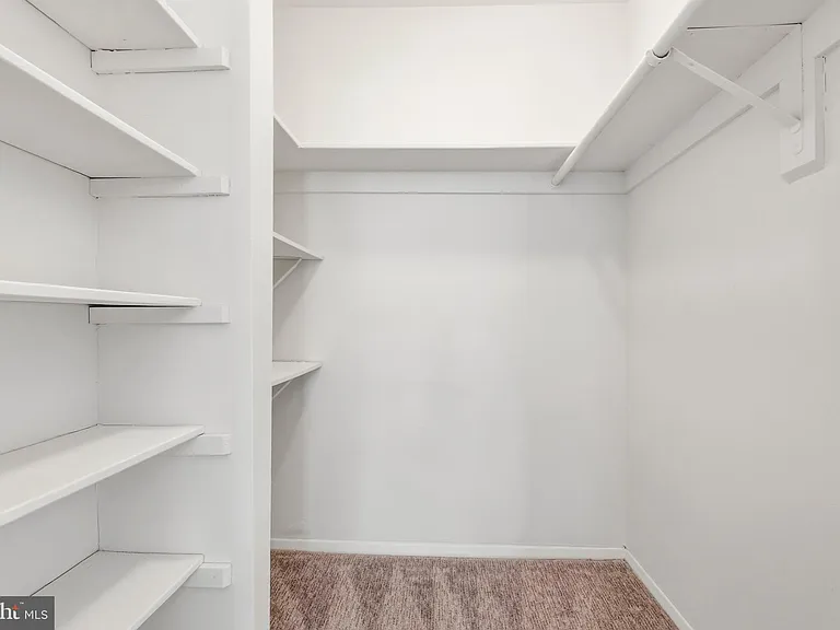 3240 S 28th St #403 — Photo 33