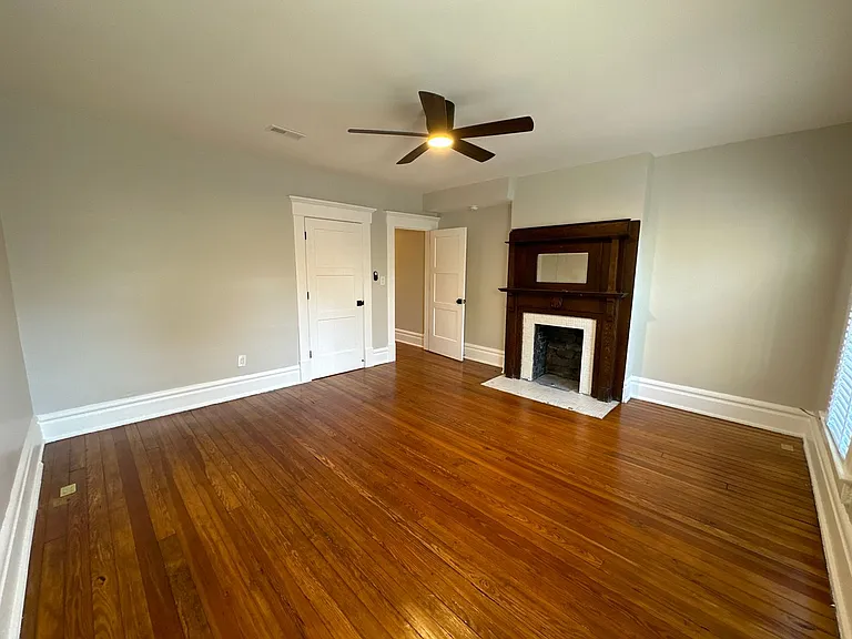 Dennison Ave 866-868 CR — Photo 19