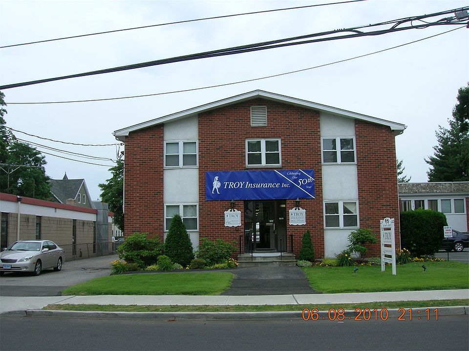1st image of 29 Hoyt St APT 2A