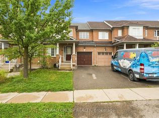 300 Flagstone Way, Newmarket, ON L3X 2R8