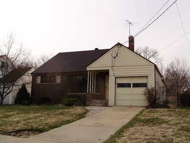 1st image of 1123 Madeleine Cir