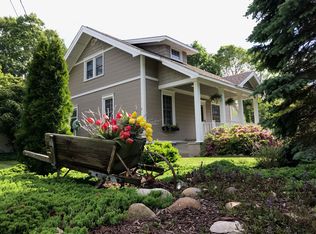 2302 W Lakewood Blvd, Holland, MI 49424