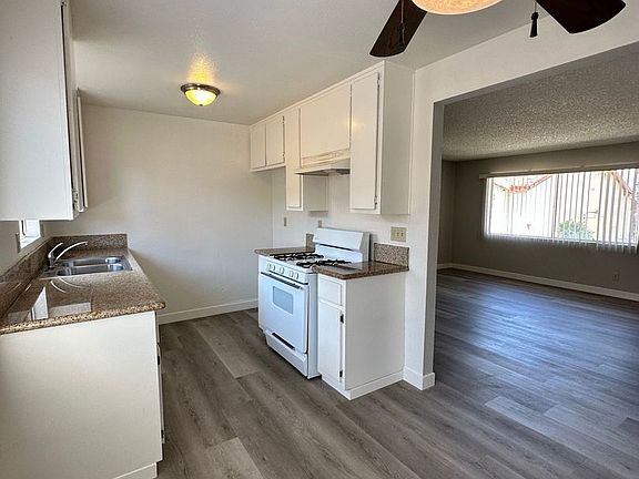 5th image of 1034-1036 Carob Way #1-14