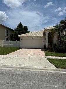 1967 NW 170th Ter, Pembroke Pines, FL, 33028