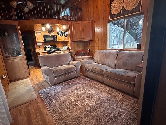 2nd image of 9849 Sunrise Hwy #20