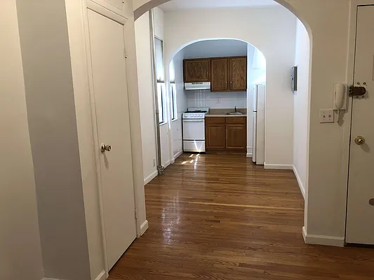 Rented by GreenVill Real Estate LLC | media 13