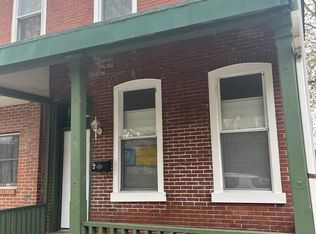 7 8th St, Upland, PA 19015