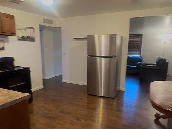 5th image of 4012 S Evergreen Ave