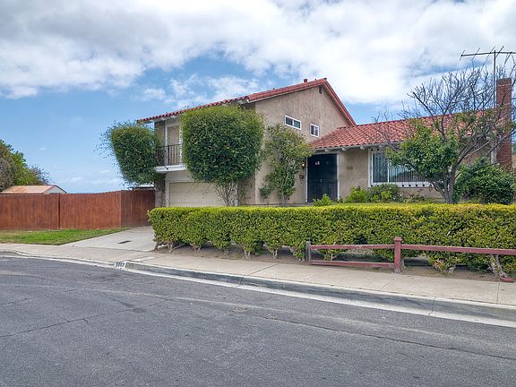 2nd image of 3007 Karnes Way