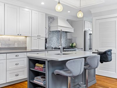 606 E 8th St #2, Boston, MA, 02127