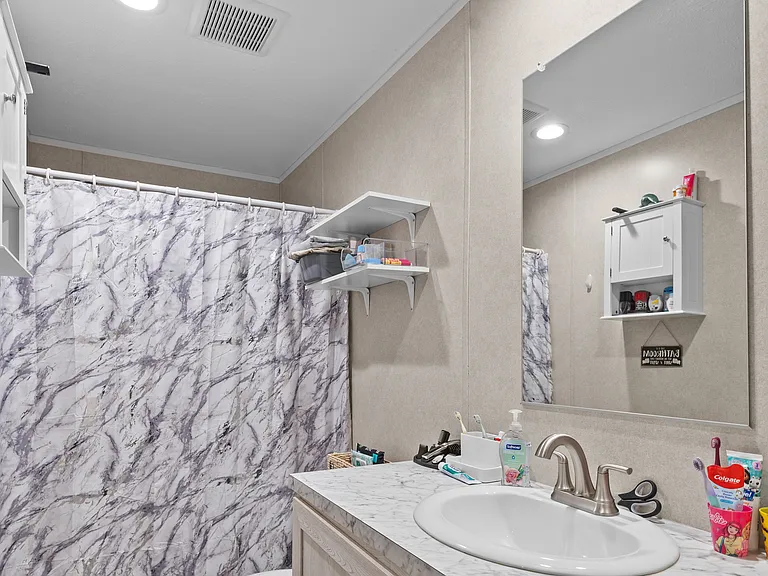 396 Volliedale Dr — Photo 11