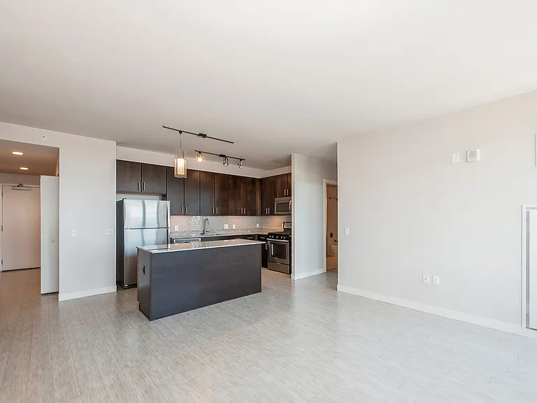 ReNew Oak Park — Photo 36