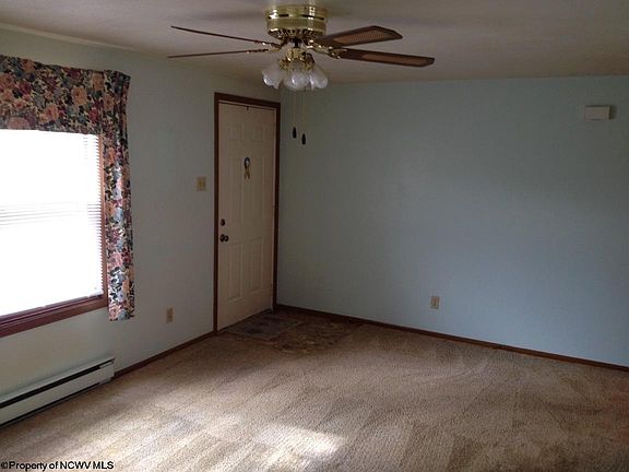 3rd image of 51 Hillcrest Ave