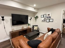 1363 Childress St NE