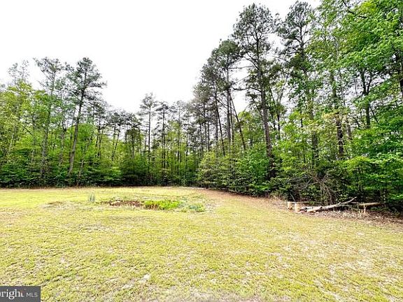 5th image of 559 Lake Dr