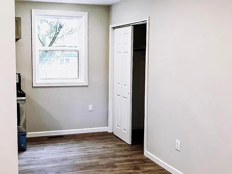 (Unit #1|1-Bed/1-Bath|First Floor): Access to Kitchen from Living Room