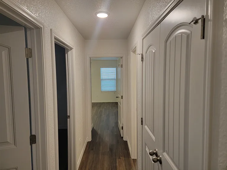 103 Dolphin Dr #B — Photo 4