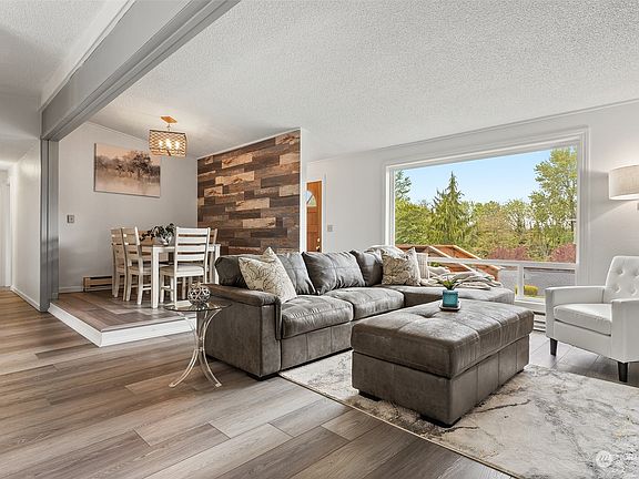 4th image of 7518 Stinson Avenue