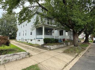80 E Bennett St, Kingston, PA 18704
