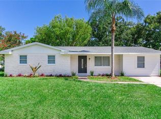 5110 Suburban Dr, Plant City, FL 33566