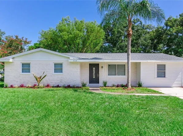 5110 Suburban Dr, Plant City, FL 33566