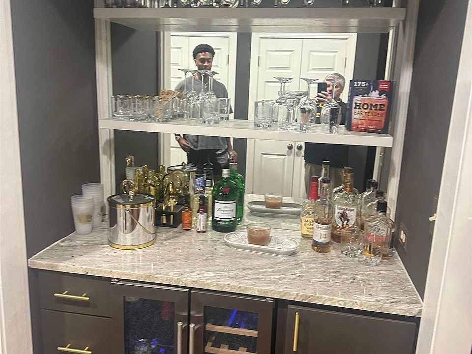 107 S Court Ave APT 202 Memphis TN 38103 Zillow