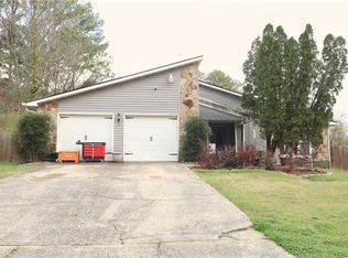 9396 Forest Knoll Dr, Jonesboro, GA 30238