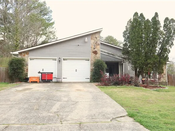 9396 Forest Knoll Dr, Jonesboro, GA 30238