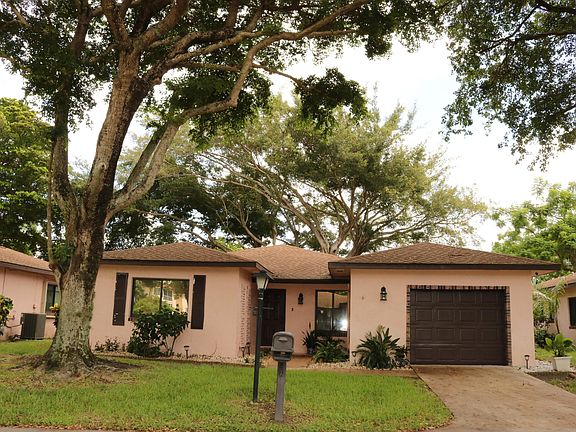 3rd image of 14600 Bonaire Boulevard