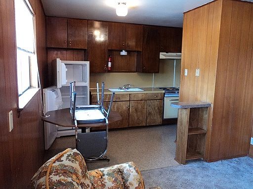 1st image of 100 W Austin Ave APT 9
