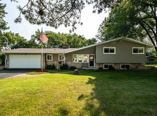 2640 N 128th St, Brookfield, WI 53005