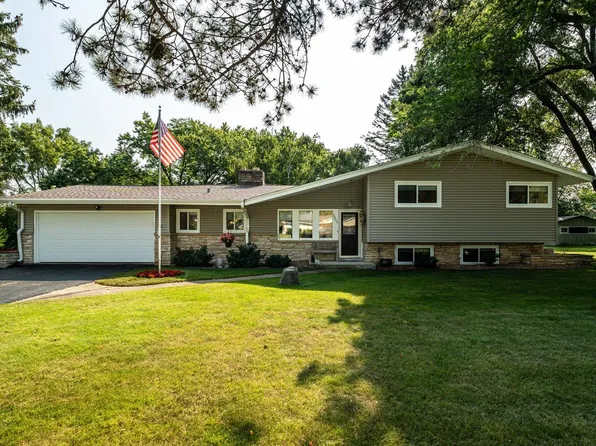 2640 North 128th STREET, Brookfield, WI 53005