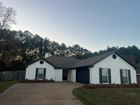 1063 Spanish Oak Dr, Pearl, MS 39208