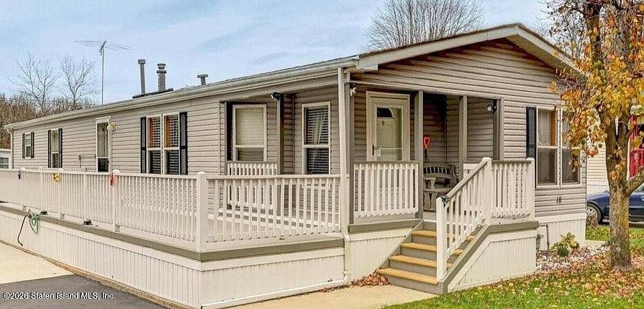 1st image of 18 Village Rd