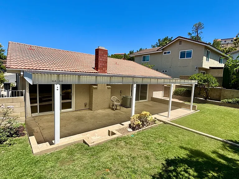 21536 Carriso Rd — Photo 24