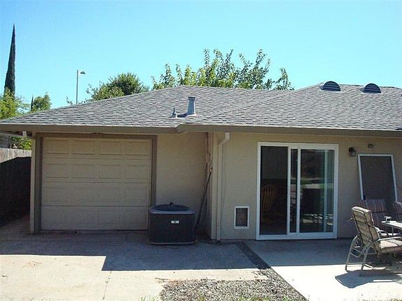 5th image of 7038 Larchmont Dr