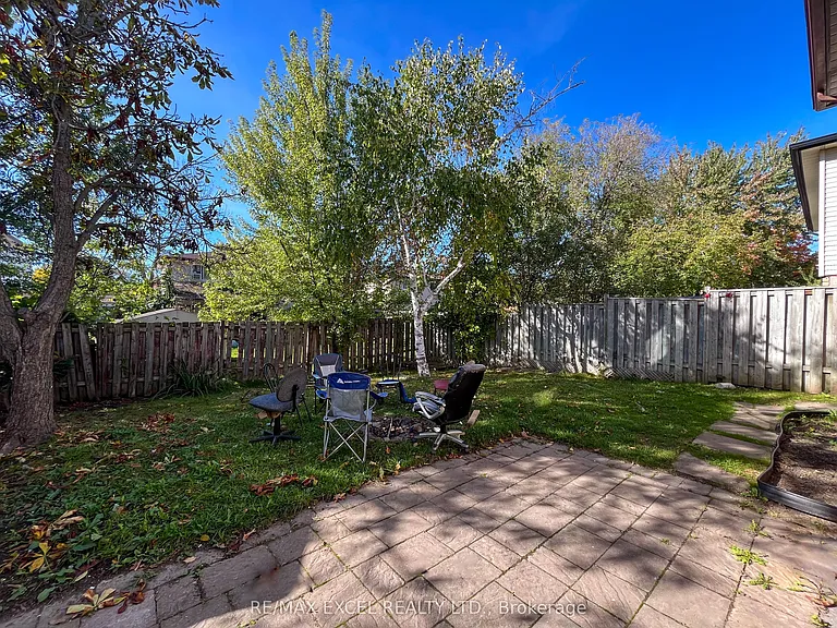 73 Hickling Trl — Photo 15