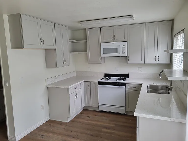 1141 N West St — Photo 1